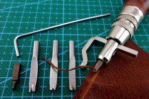 Багатофункціональний Інструмент 5 в 1-му.