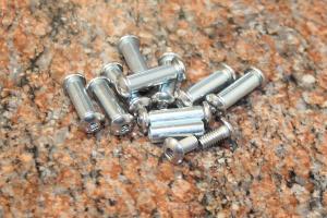 Стяжка Pivot "білі" Грибок 5 мм - (Україна). - 10 шт.