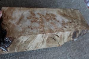 Кап Киргизького горіху "Золотистий" - Брусок №27 - 90x110x250 мм.