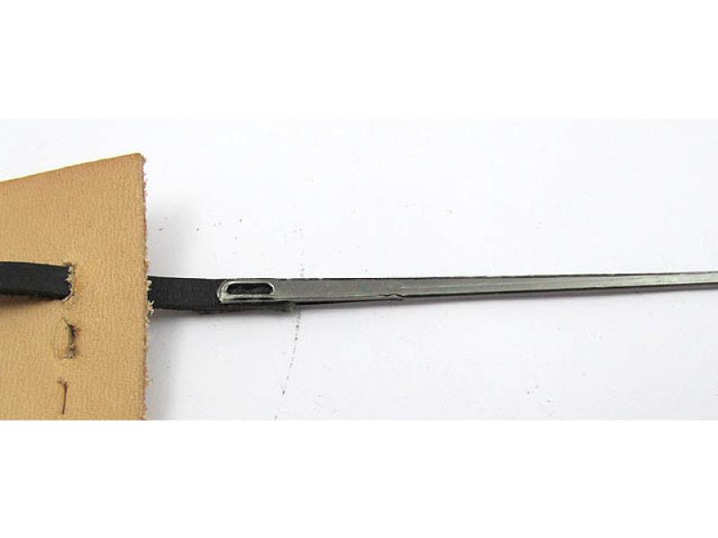 Голка для шнурування Пласким Шнуром - Роздвоєна