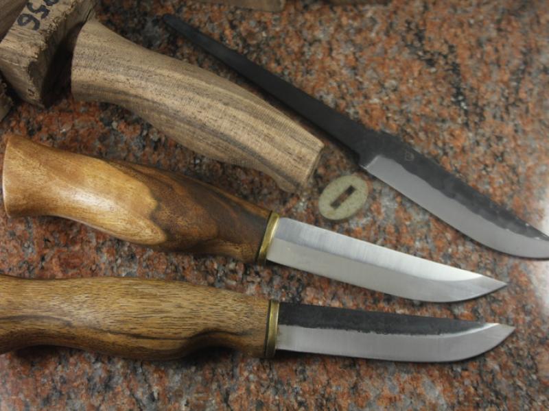 Руків'я "Ahti Vaara" - Горіх