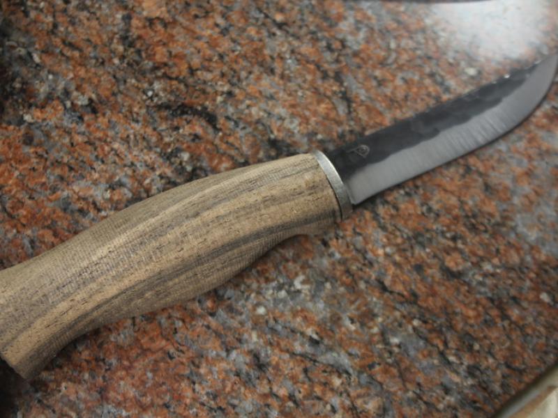 Руків'я "Ahti Vaara" - Горіх