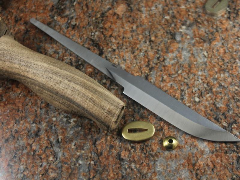 Руків'я "Ahti Vaara" - Горіх