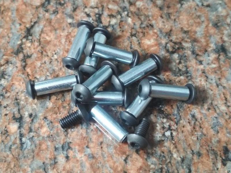 Стяжки Pivot "чорні" Грибок 5 мм - (Україна). - 10 шт.